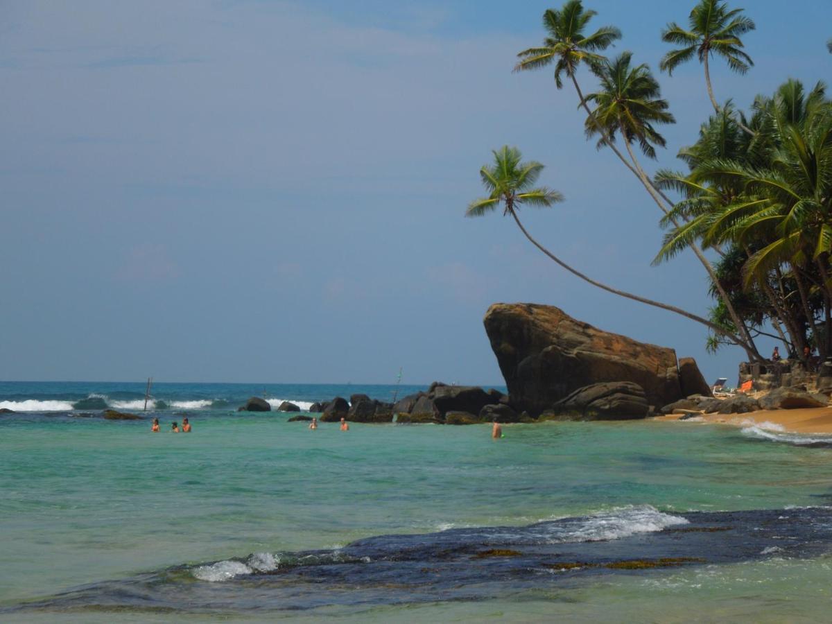 Unawatuna Beach House Bagian luar foto