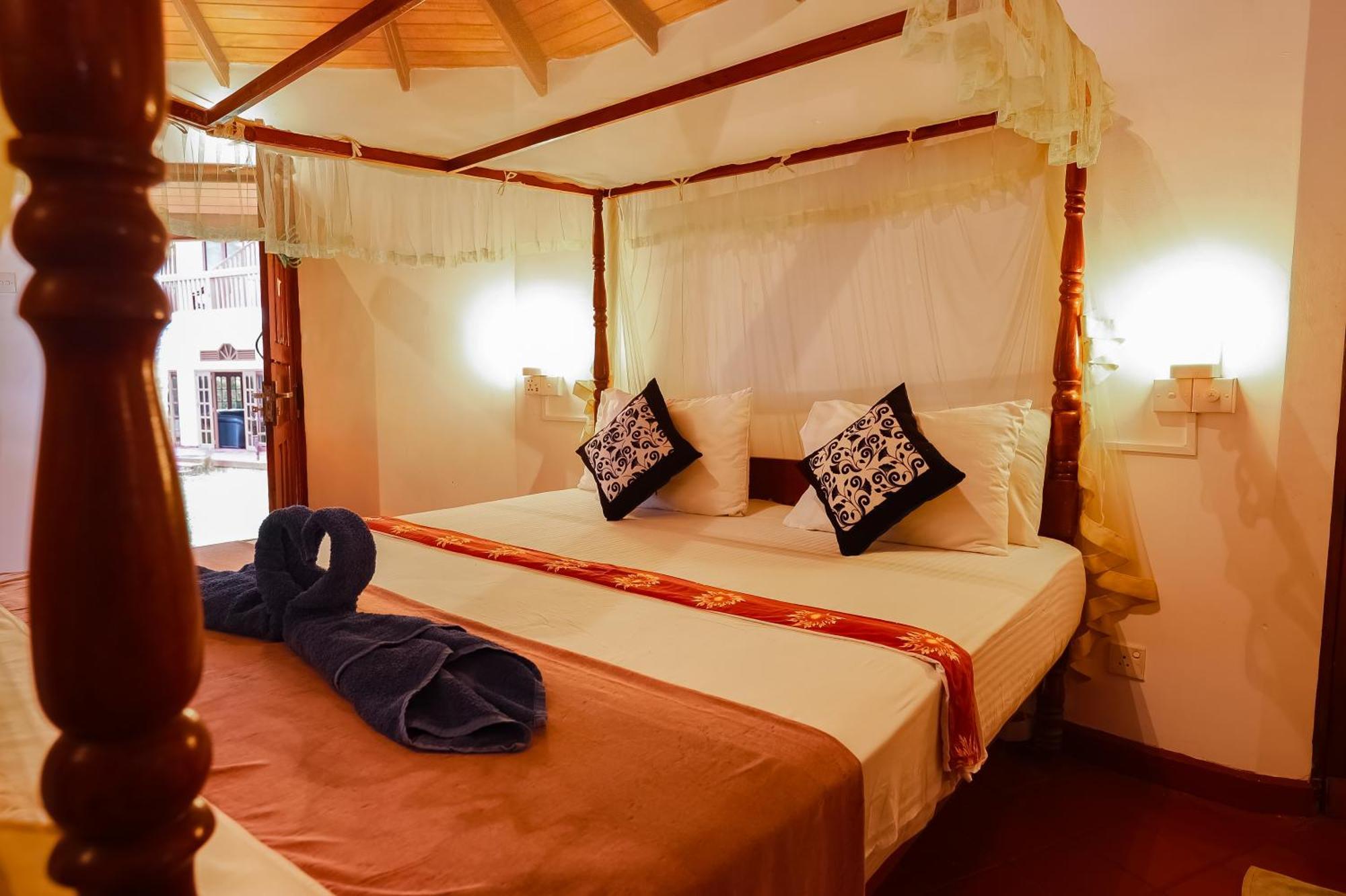 Unawatuna Beach House Bagian luar foto
