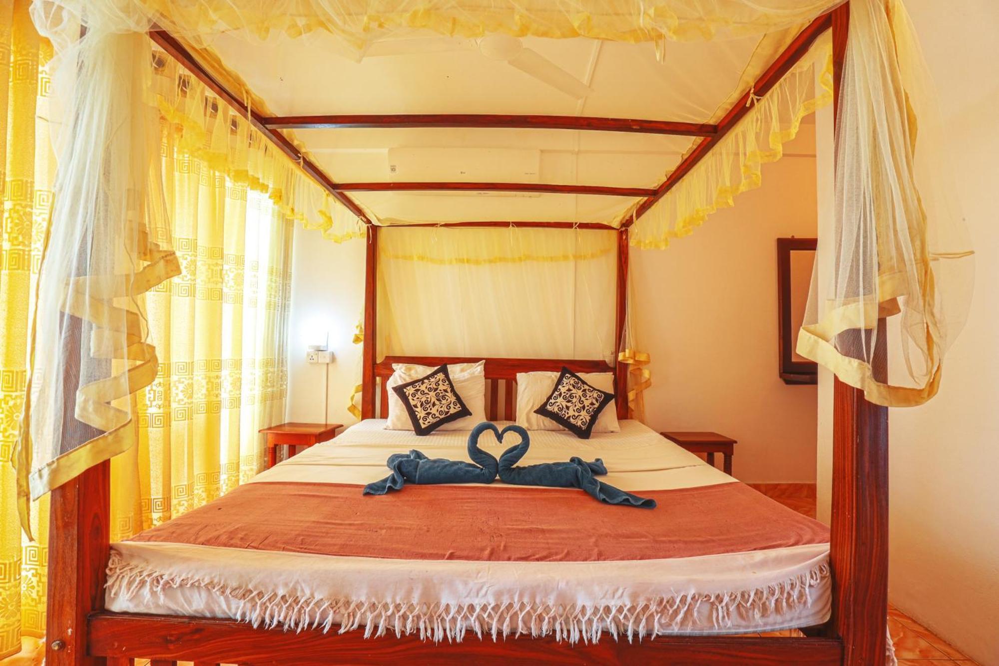 Unawatuna Beach House Bagian luar foto