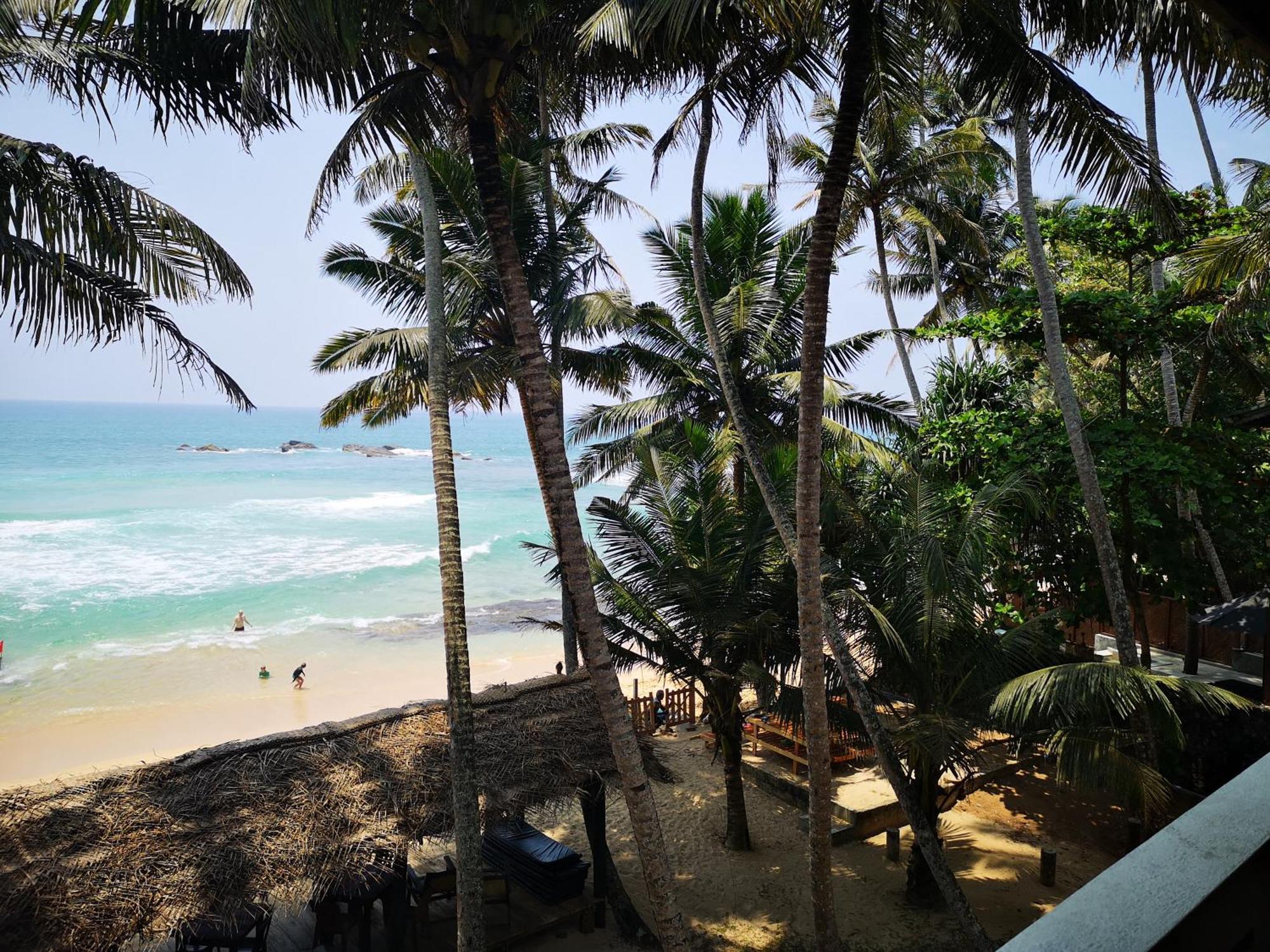 Unawatuna Beach House Bagian luar foto