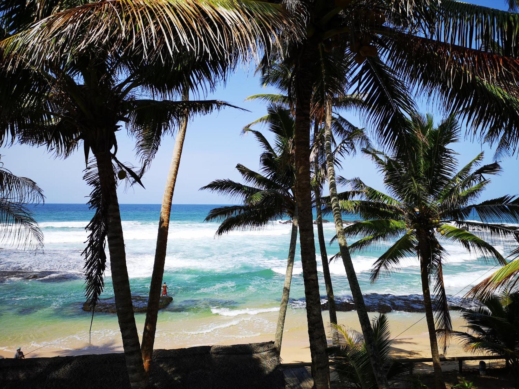 Unawatuna Beach House Bagian luar foto